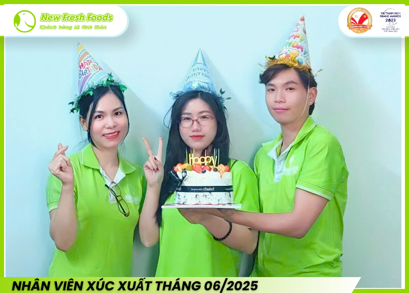 Chúc mừng sinh nhật nhân viên